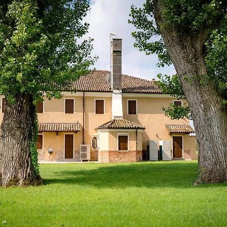 Barchessa Cappelletto * Torre di Mosto